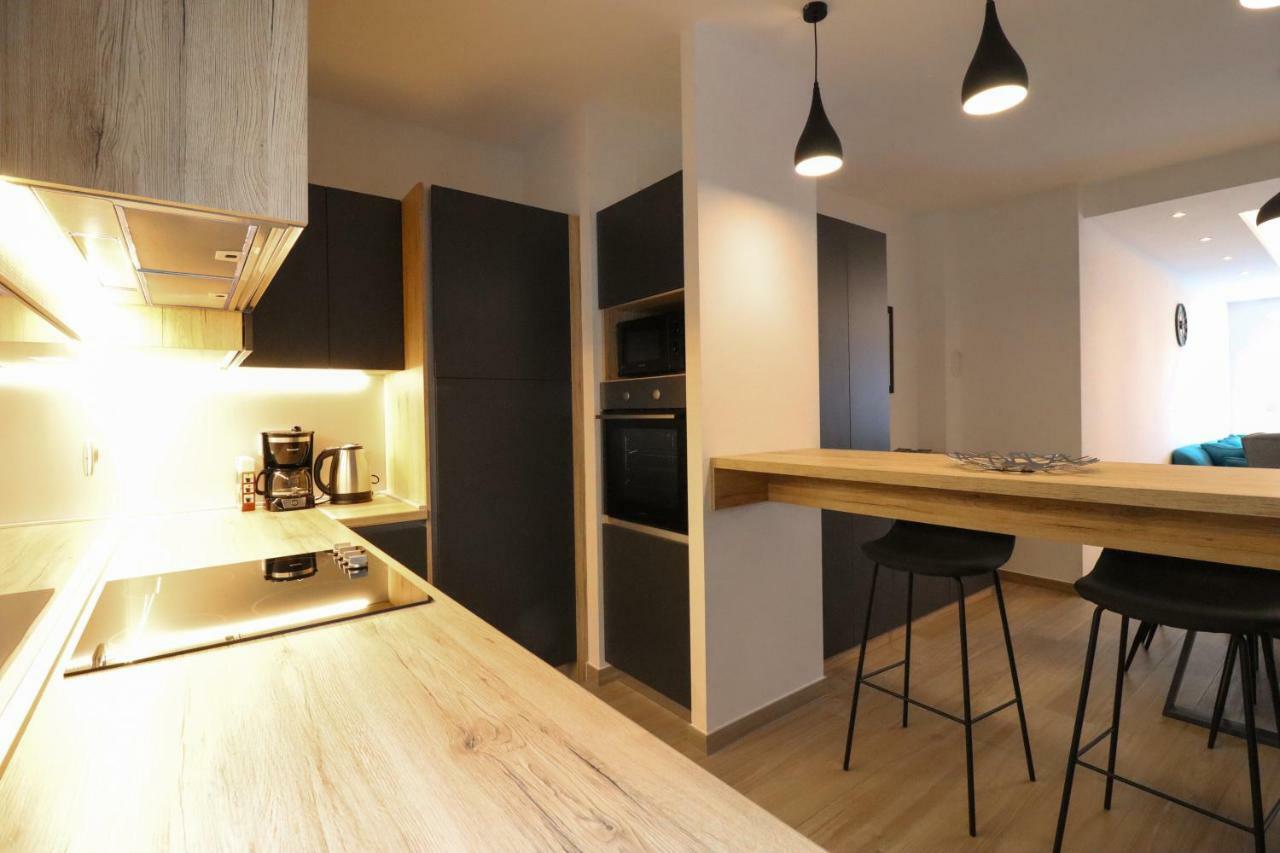 Brand New Apartment In Малинська Екстер'єр фото